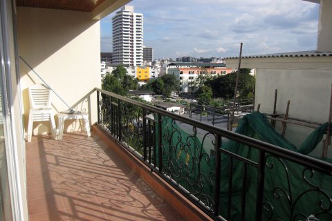 Condo in Pattaya, Thailand, 1 bedroom  № 242750 - photo 4