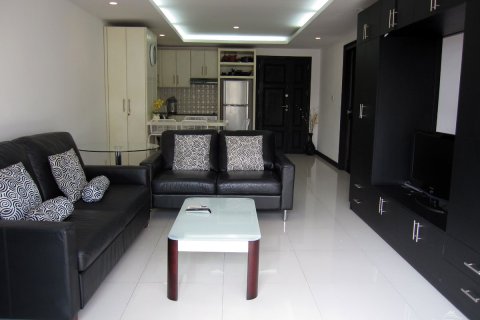 Condo in Pattaya, Thailand, 1 bedroom  № 242750 - photo 6
