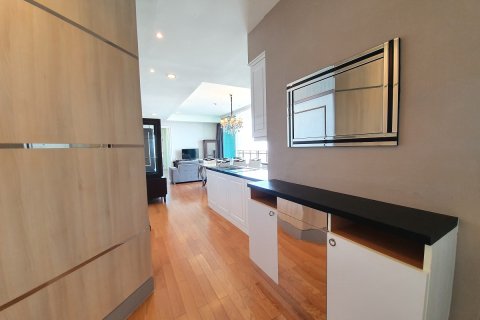 Condominio de 2 dormitorios en Watthana, Bangkok, Tailandia № 244888 - foto 9