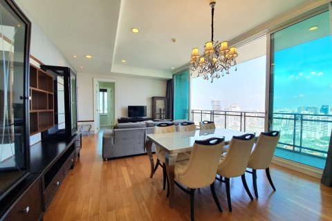Condominio de 2 dormitorios en Watthana, Bangkok, Tailandia № 244888 - foto 12