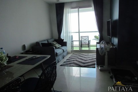 Condominio de 1 dormitorio en Pattaya, Tailandia № 242426 - foto 2