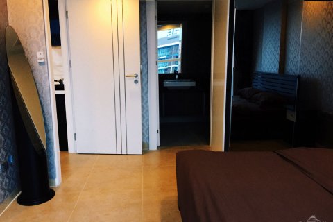 Condominio de 1 dormitorio en Pattaya, Tailandia № 242346 - foto 8