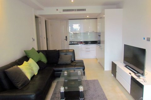 Condo in Pattaya, Thailand, 1 bedroom № 242320 - photo 4