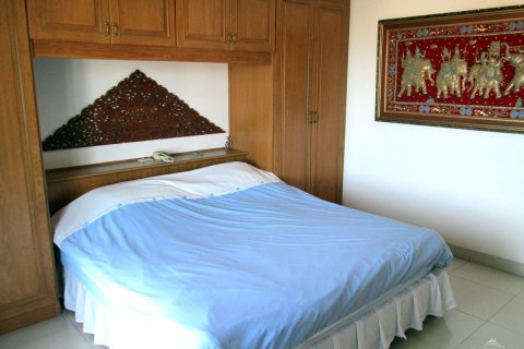 Condominio de 2 dormitorios en Pattaya, Tailandia № 242144 - foto 11