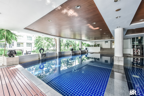 Condo in Bangkok, Thailand, 2 bedrooms № 185056 - photo 2