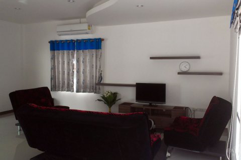 House in Pattaya, Thailand 2 bedrooms № 243359 - photo 3