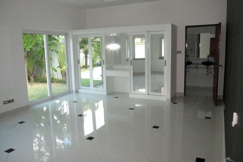 Haus in Pattaya, Thailand 3 Schlafzimmer № 243317 - Foto 13