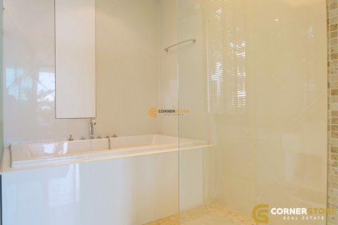 Estudio en el condominio en Pattaya, Tailandia № 243632 - foto 25