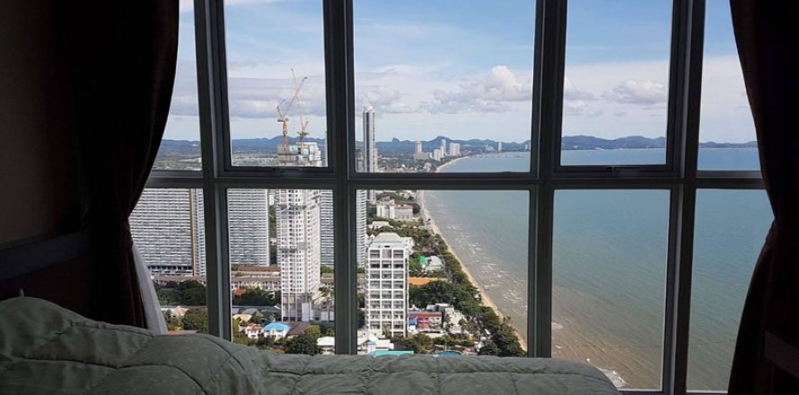 Condominio de 2 dormitorios en Jomtien Beach, Pattaya, Tailandia № 242458