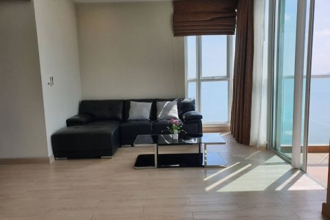 Condominio de 2 dormitorios en Jomtien Beach, Pattaya, Tailandia № 242458 - foto 2