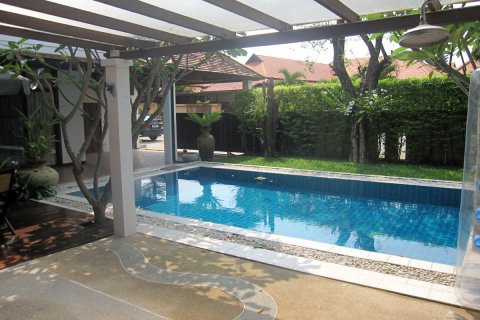 Casa de 3 dormitorios en Pattaya, Tailandia № 243252 - foto 4