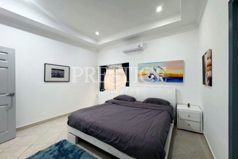House in Pattaya, Thailand 10 bedrooms № 241659 - photo 11