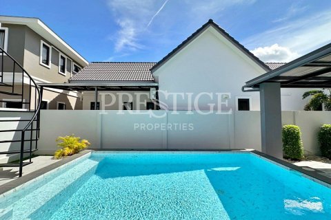 House in Pattaya, Thailand 3 bedrooms № 241657 - photo 22
