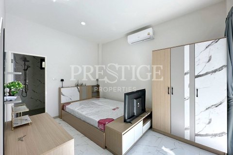 House in Pattaya, Thailand 3 bedrooms № 241657 - photo 19
