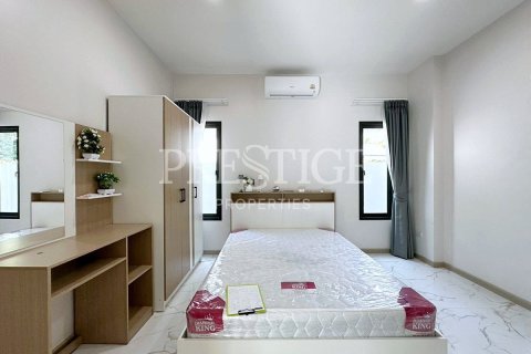 House in Pattaya, Thailand 3 bedrooms № 241657 - photo 17