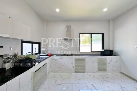 House in Pattaya, Thailand 3 bedrooms № 241657 - photo 9