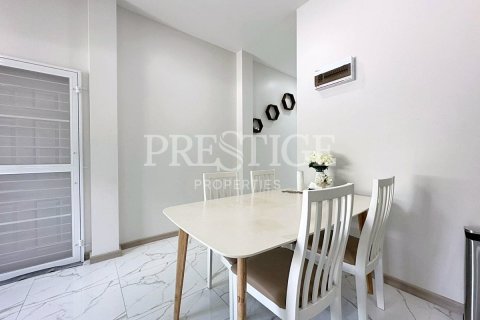 House in Pattaya, Thailand 3 bedrooms № 241657 - photo 7