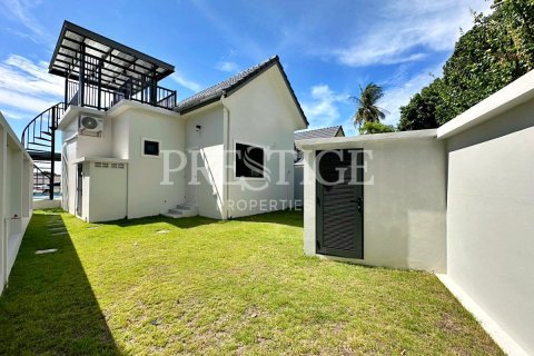 House in Pattaya, Thailand 3 bedrooms № 241657 - photo 24