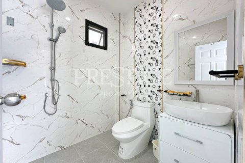 House in Pattaya, Thailand 3 bedrooms № 241657 - photo 21