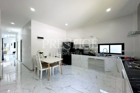 House in Pattaya, Thailand 3 bedrooms № 241657 - photo 11