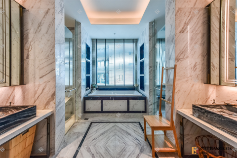 Condominio de 2 dormitorios en Bangkok, Tailandia № 234397 - foto 9