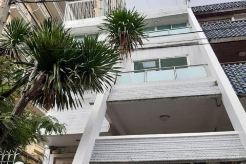 Townhouse in Watthana, Bangkok, Thailand 6 bedrooms № 244922