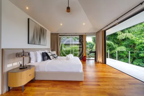 Chalet de 4 dormitorios en Rawai, Tailandia № 190760 - foto 7