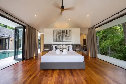 Chalet de 4 dormitorios en Rawai, Tailandia № 190760 - foto 13