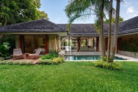 Chalet de 4 dormitorios en Rawai, Tailandia № 190760 - foto 4