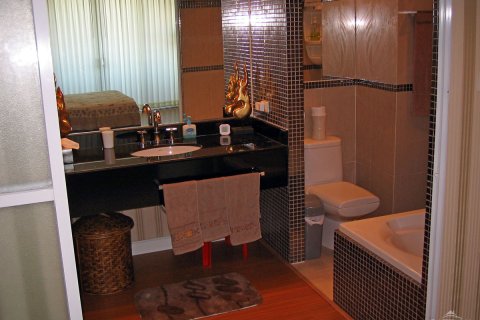 Condominio de 1 dormitorio en Pattaya, Tailandia № 242600 - foto 13
