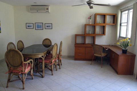 Casa de 2 dormitorios en Pattaya, Tailandia № 243064 - foto 4