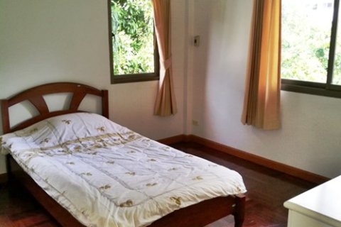 Casa de 3 dormitorios en Pattaya, Tailandia № 243142 - foto 10