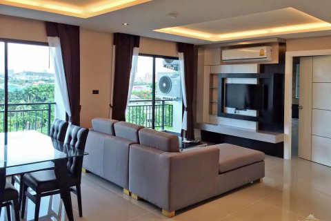 Condominio de 2 dormitorios en Pattaya, Tailandia № 242307