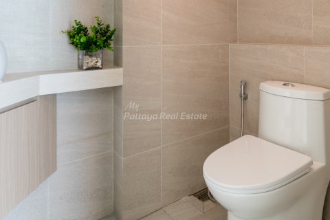 House in Pattaya, Thailand 4 bedrooms № 255098 - photo 26
