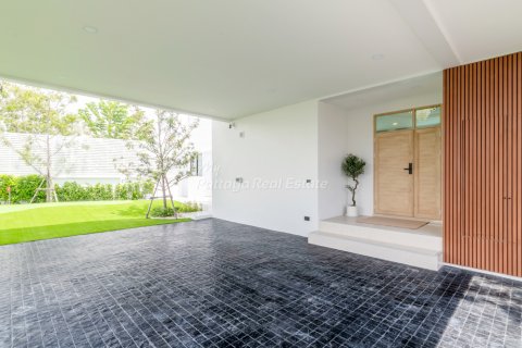 House in Pattaya, Thailand 4 bedrooms № 255098 - photo 6