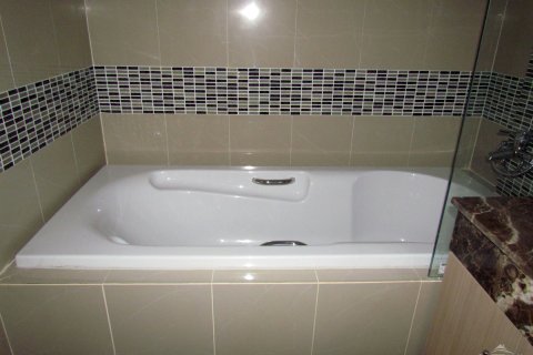 Condominio de 2 dormitorios en Pattaya, Tailandia № 242174 - foto 12