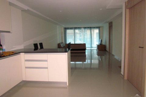 Condominio de 2 dormitorios en Pattaya, Tailandia № 242174