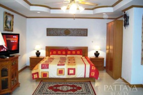 Condominio de 1 dormitorio en Pattaya, Tailandia № 242725 - foto 2