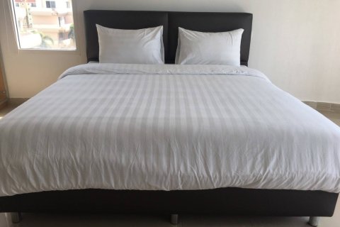 Condominio de 2 dormitorios en Jomtien Beach, Pattaya, Tailandia № 242521