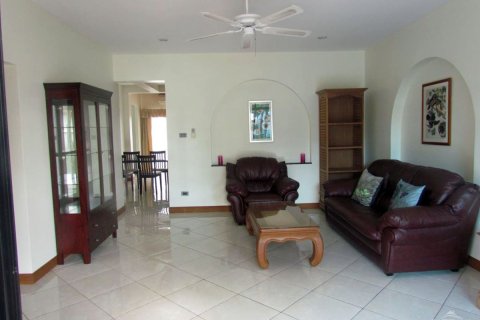 บ้านในพัทยา, ประเทศไทย 4 ห้องนอน № 243104 - รูปถ่าย 12
