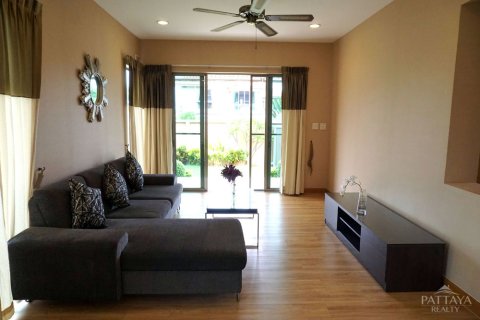 Casa de 4 dormitorios en Pattaya, Tailandia № 243137 - foto 9
