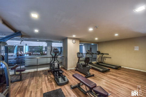 Condo in Bangkok, Thailand, 2 bedrooms № 184969 - photo 8