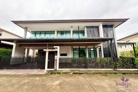 House in Chiang Mai, Thailand 5 bedrooms № 244786
