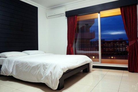 Condominio de 2 dormitorios en Pattaya, Tailandia № 242415 - foto 3