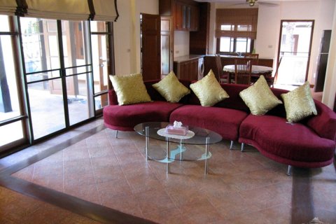 Haus auf Jomtien Beach, Pattaya, Thailand 3 Schlafzimmer № 243270 - Foto 10