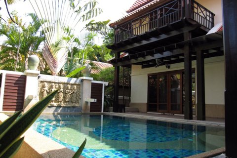 Haus auf Jomtien Beach, Pattaya, Thailand 3 Schlafzimmer № 243270 - Foto 2