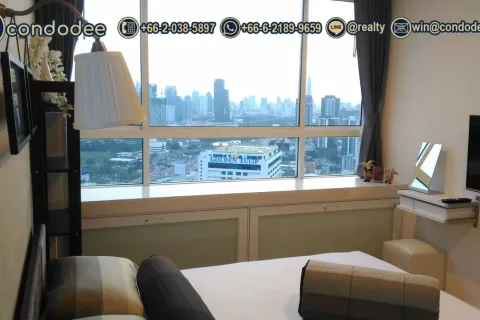 Condominio de 1 dormitorio en Ratchathewi, Bangkok, Tailandia № 244876 - foto 2