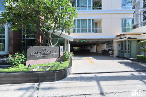 Condo in Bangkok, Thailand, 2 bedrooms  № 185059 - photo 2
