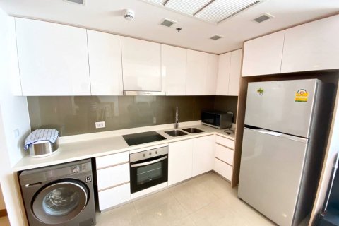Condominio de 2 dormitorios en Pattaya, Tailandia № 242519 - foto 2