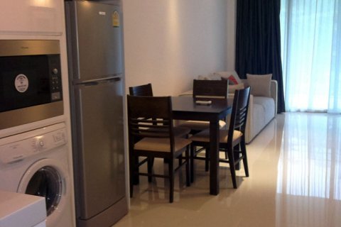 Condominio de 2 dormitorios en Pattaya, Tailandia № 242832